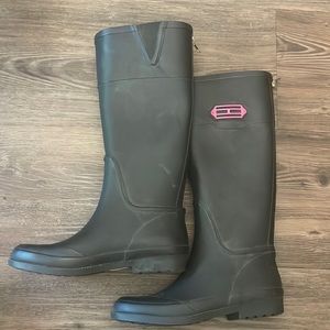 Like new Tommy Hilfiger rain boots